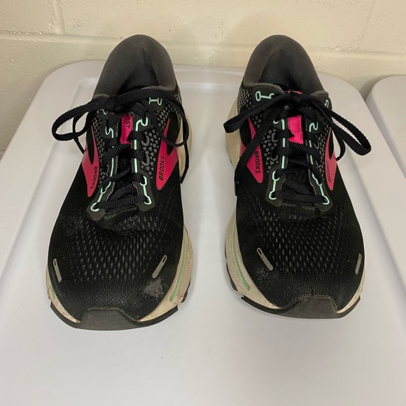 Brooks Shoes Brooks Womens Ghost 4 Blackpink Yucca Size 11 Width D
